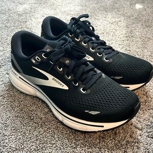 Women’s Brooks Ghost 15